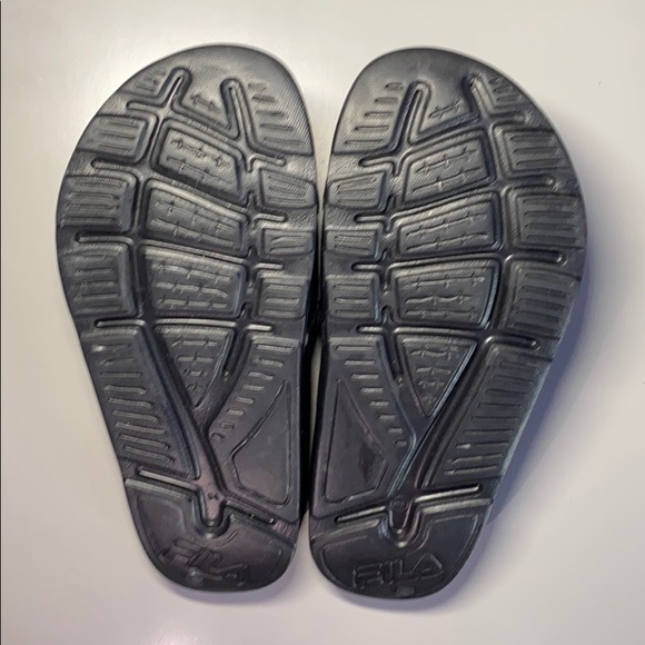 Fila Slides - Picture 2 of 4